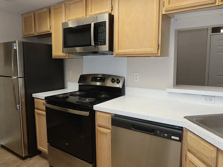 6804 N Capital Of Texas Hwy #825 — Photo 13
