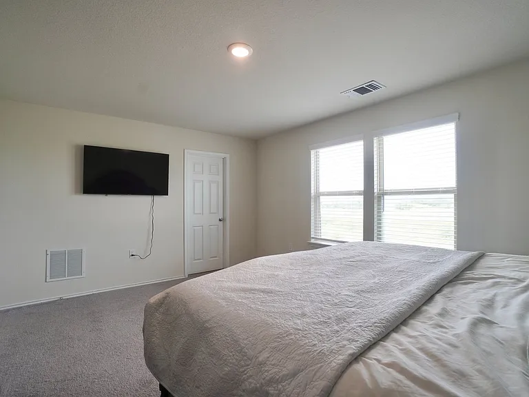 11112 Mestengo Dr — Photo 16