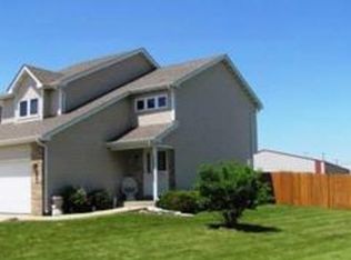 416 Flanagan Cir, Minooka, IL 60447