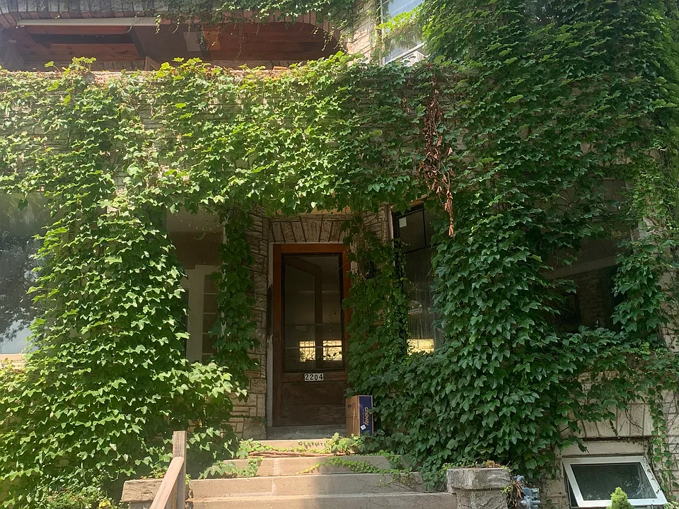 2204 E Park Pl #1