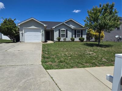 7312 Scenic Village Ln, Whitsett, NC, 27377