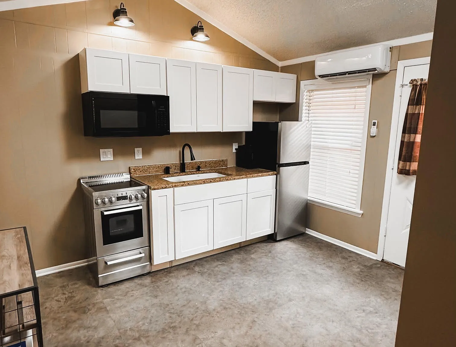4304 San Juan Ave — Photo 2