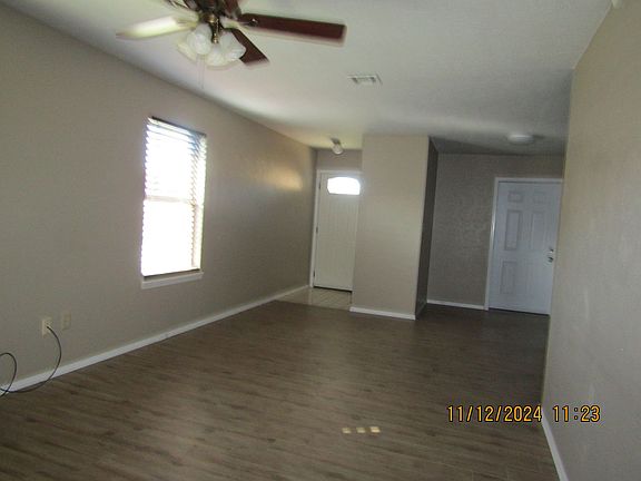 4th image of 2703 NW Friar Tuck Ln APT A