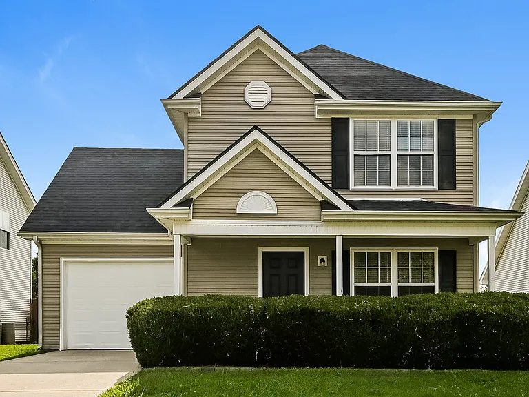 1440 Westview Dr — Photo 1