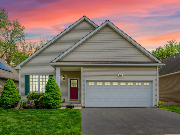49 Pinehurst Drive #49, East Haven, CT 06513