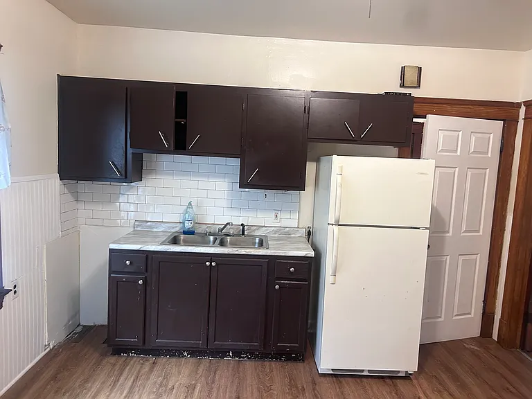2893 E 118th St #2 — Photo 3