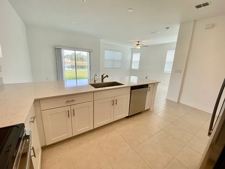 6246 Shiner St — Photo 14