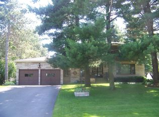 89 Stone Fence Rd, Rochester, NY 14626