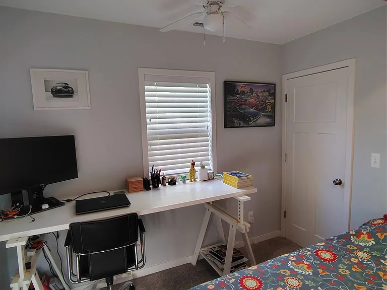 241 N Helen Ave — Photo 3