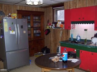 308 W Railroad St, Apple River, IL 61001