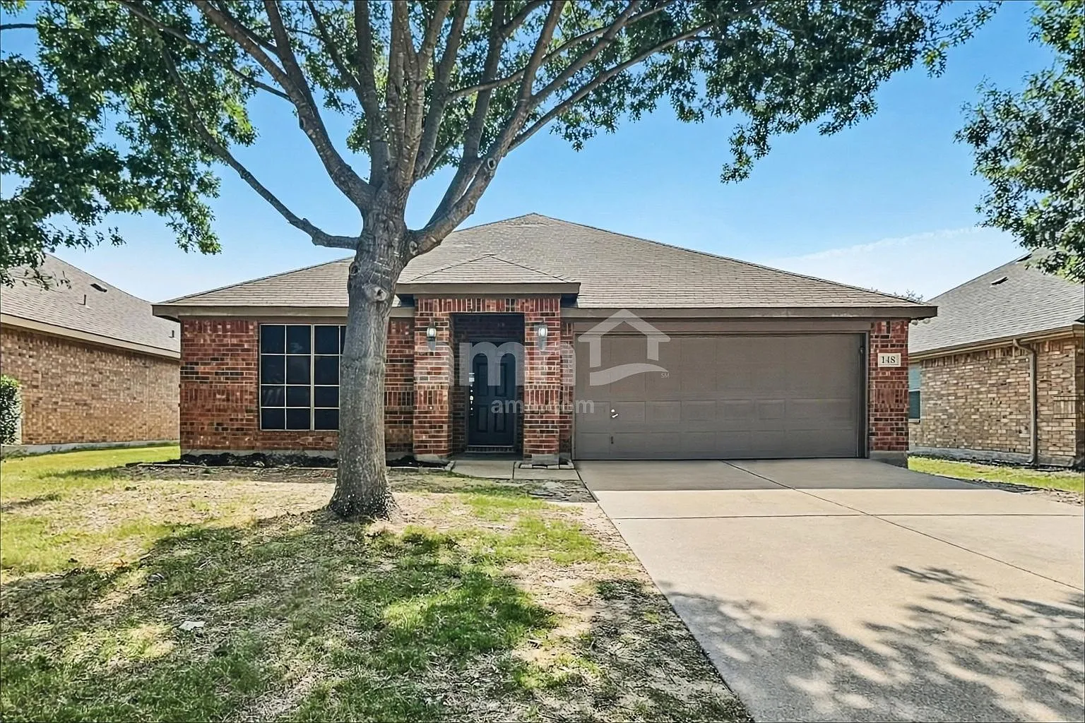 3 bed, 2.0 bath, 2105 sqft, $2,460 — Photo 1