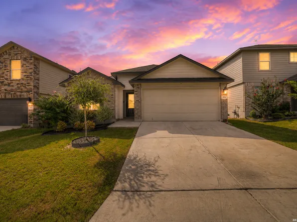 952 Brown Thrasher, San Antonio, TX 78253