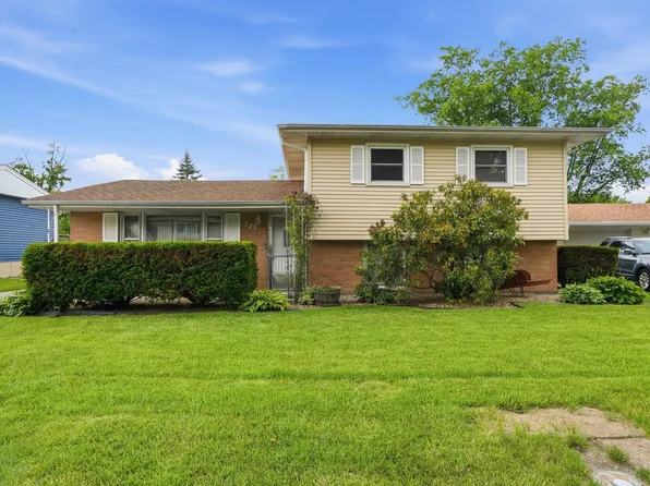 725 W 70th Ave, Merrillville, IN 46410