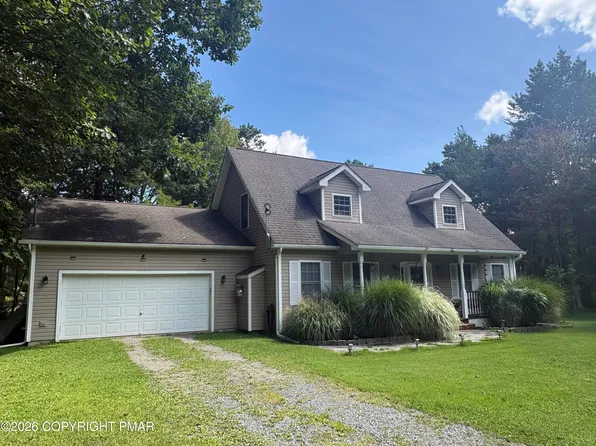 142 Stillwater Dr, Pocono Summit, PA 18346