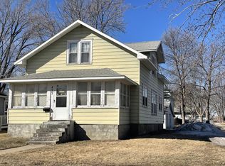 475 5th St, Tracy, MN 56175