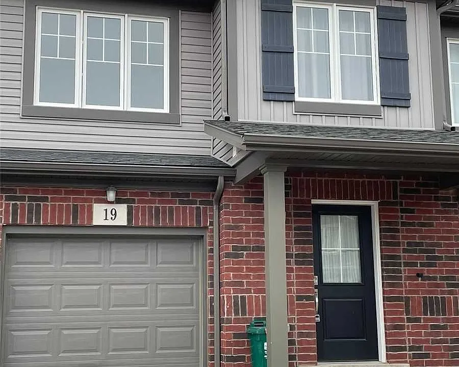 19 Damude Ave