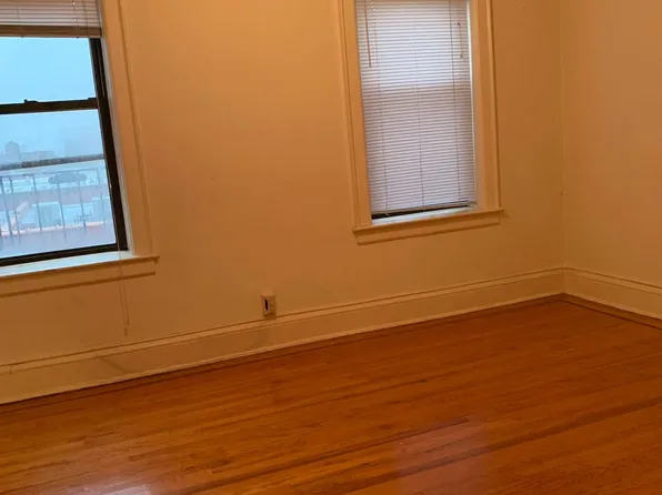 8785 Bay 16th Street image 1 of 3