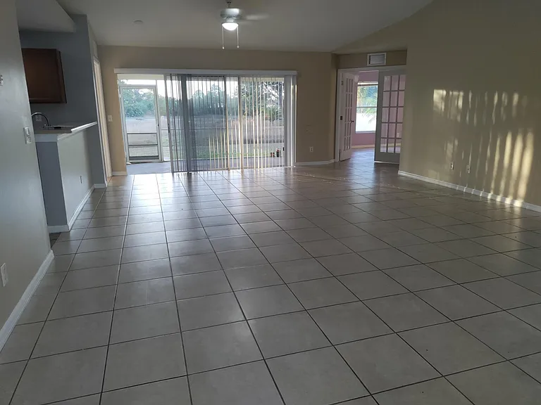2108 NW 24th Ave — Photo 4