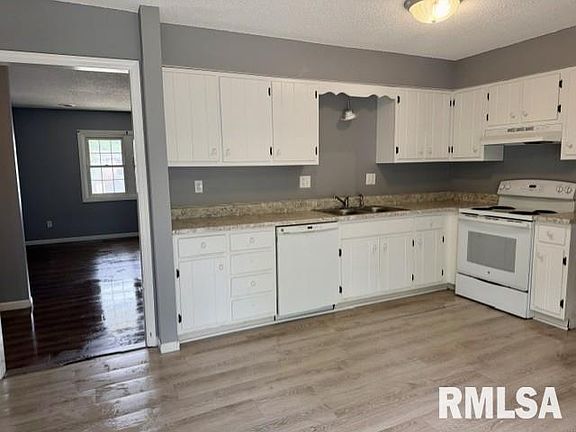 3rd image of 2811 Monmouth Ct