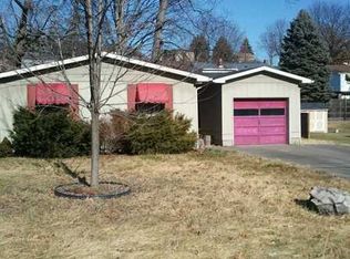 1355 Lincoln Dr, Monaca, PA 15061