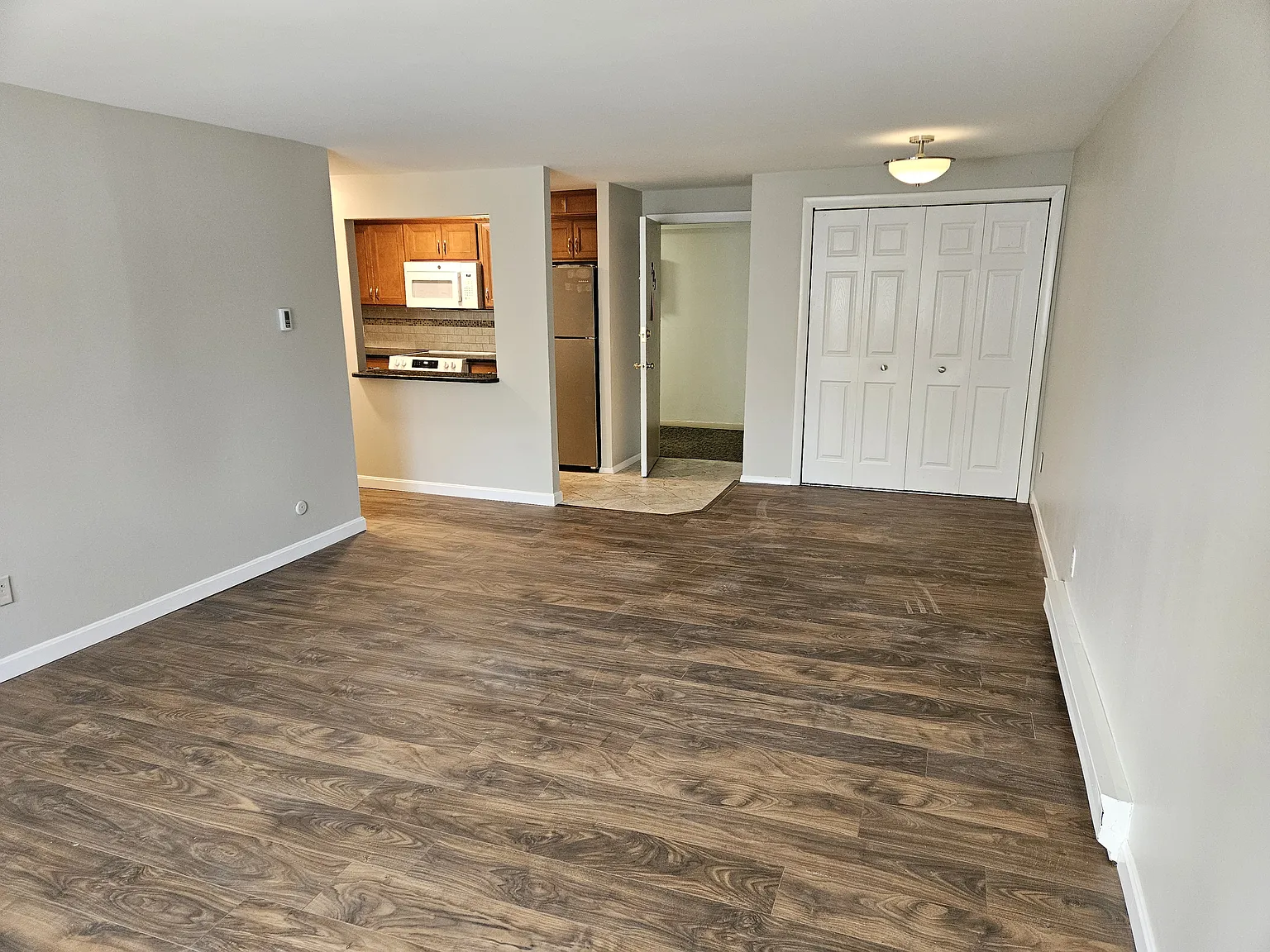 1 bed, 705 sqft, $1,950 — Photo 4