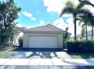 4366 Mahogany Ridge Dr, Fort Lauderdale, FL 33331
