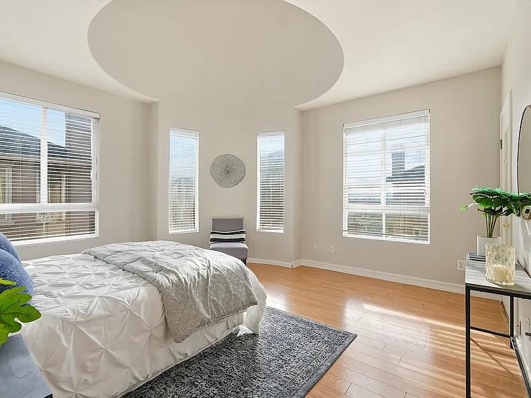 599 Marble Arch Ave — Photo 6