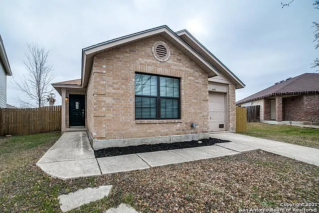 6406 Highland Grass — Photo 2