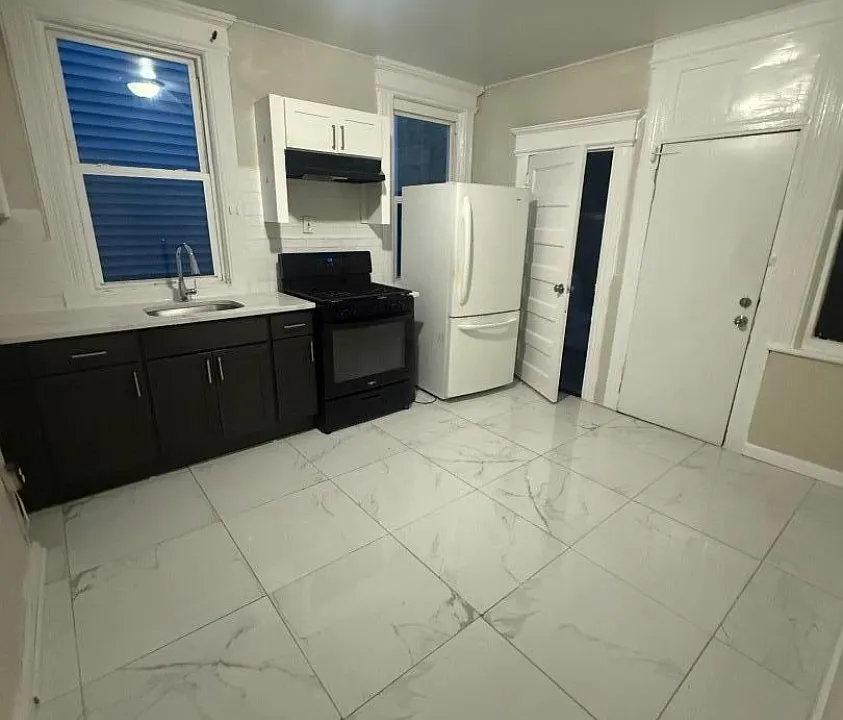 115 Seymour Ave #1