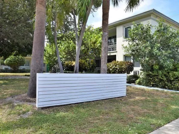 101 S Palmway, Lake Worth, FL