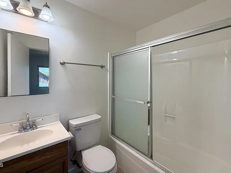 3901 S Saviers Rd #1 — Photo 4