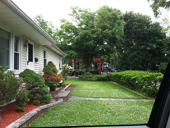 2nd image of 6 Young Ave