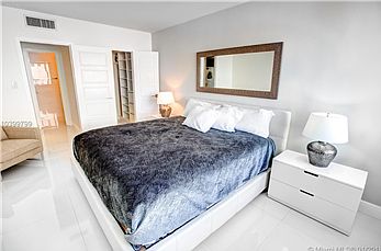 3rd image of 1200 West Ave APT 1218
