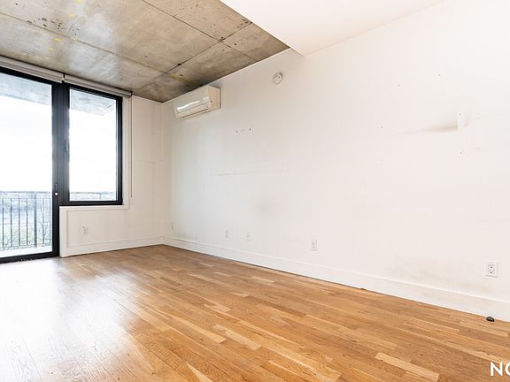 4th image of 824 E New York Ave #4L