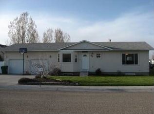 711 Nina Dr, Rexburg, ID 83440