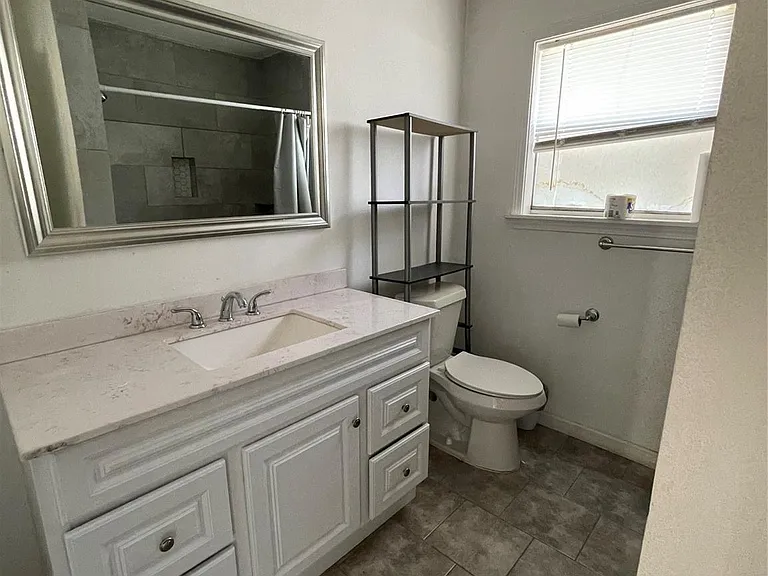 8321 Homewood Ln #B — Photo 6
