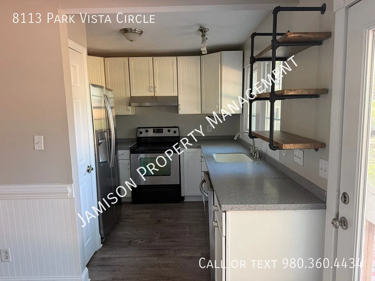 Lovely 3 Bed 2 Bath Home with Primary Down! — Photo 4