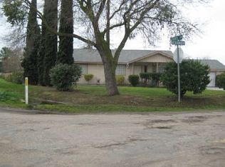 25730 Rexford Dr, Madera, CA 93638