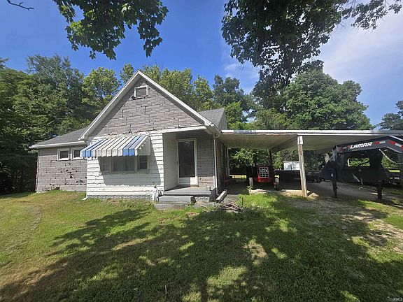 2nd image of 10621 Sassafras Rd