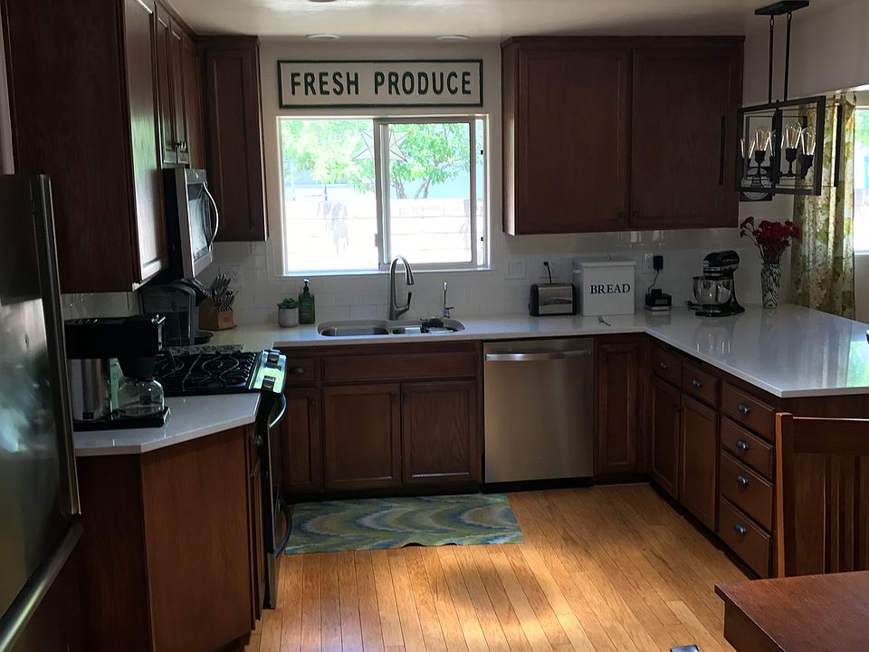 1st image of 141 Oakmont Ave