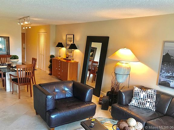 2nd image of 2939 Indian Creek Dr APT 406