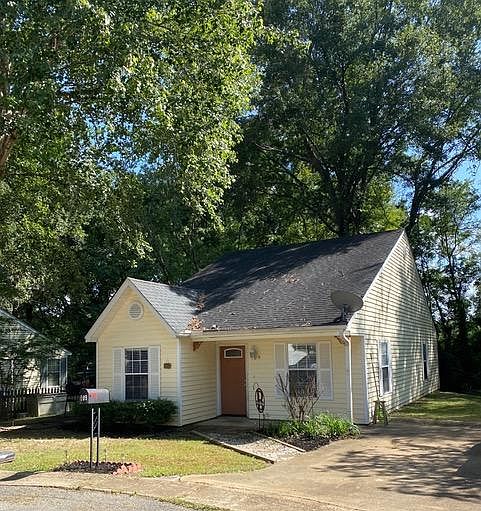 1st image of 109 Dixon Dr