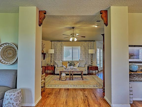 5th image of 286-A Thompson Rd