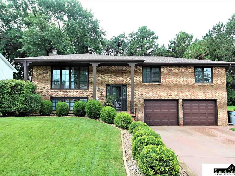 1st image of 6325 Tanglewood Ln