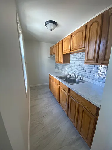 72 Ruth St #3 Photo 1