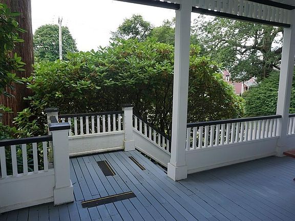 4th image of 38 Orris St