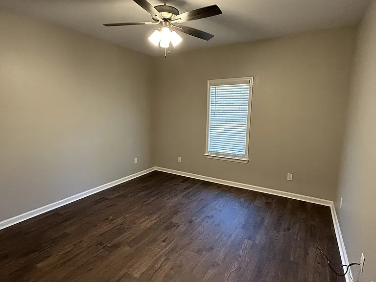 121 Stonebriar Dr — Photo 12