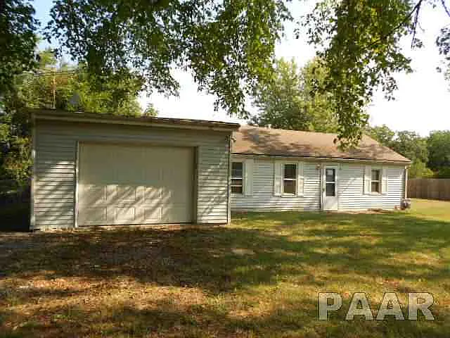 210 Hillman St photo 1