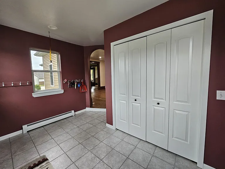 3154 N Hancock St — Photo 3