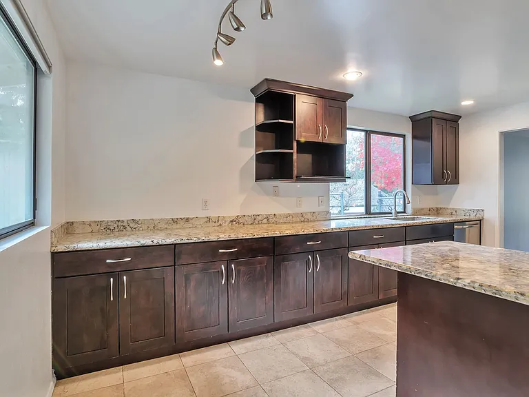 9606 241st Pl SW — Photo 18